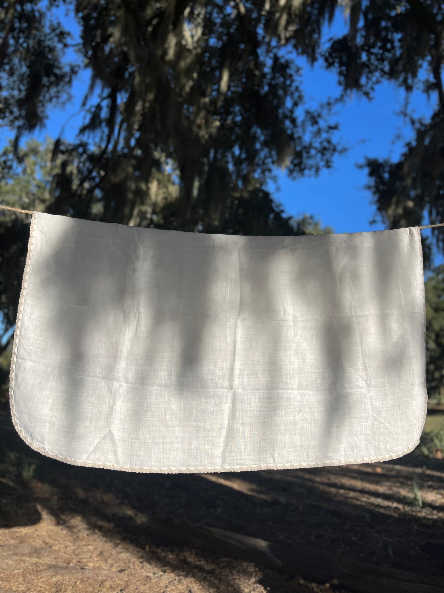 ✧ Linen and Crochet Handmade Tablecloth ✧ Natural Fibers